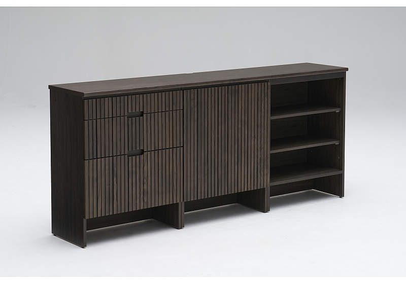 キャビネット（板扉）